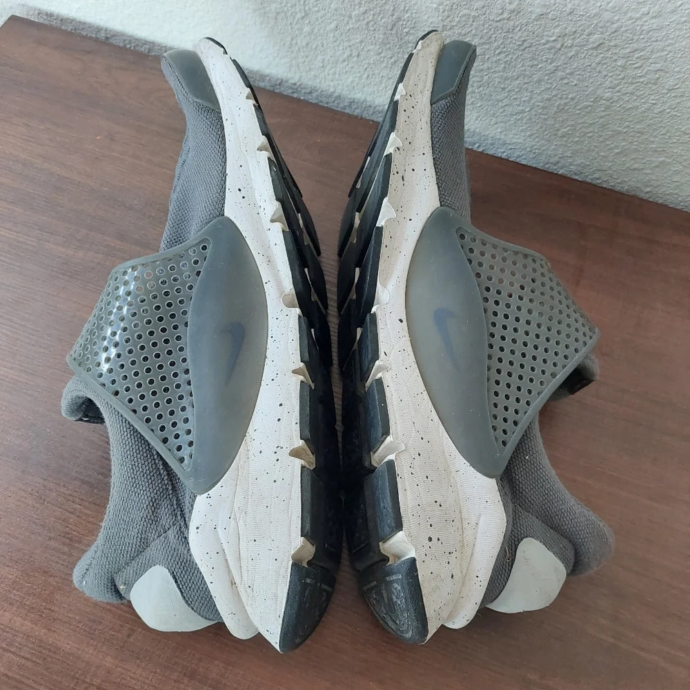 Nike Sock Dart‎ Wolf Grey Sneaker Size 11